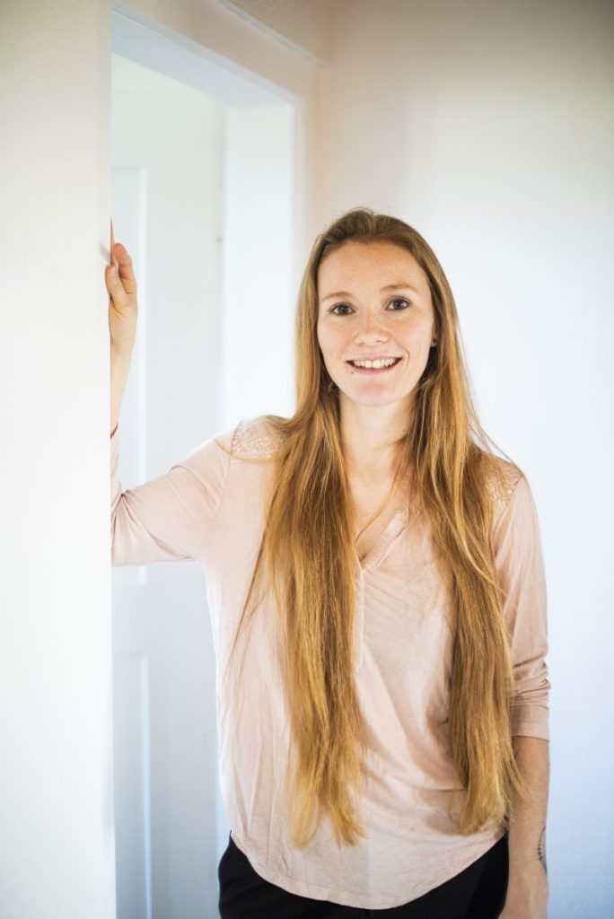 Manuela Driesener, Geschäftsführerin und Malerin
